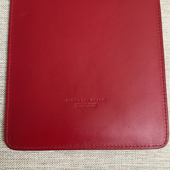 🦋 Beautiful red genuine leather butterfly tablet cover from Spain! - Picture 5 of 12
